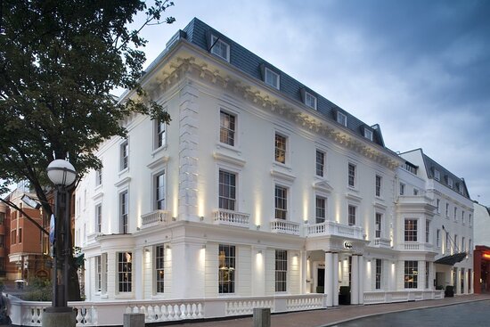 malmaison-reading-exterior